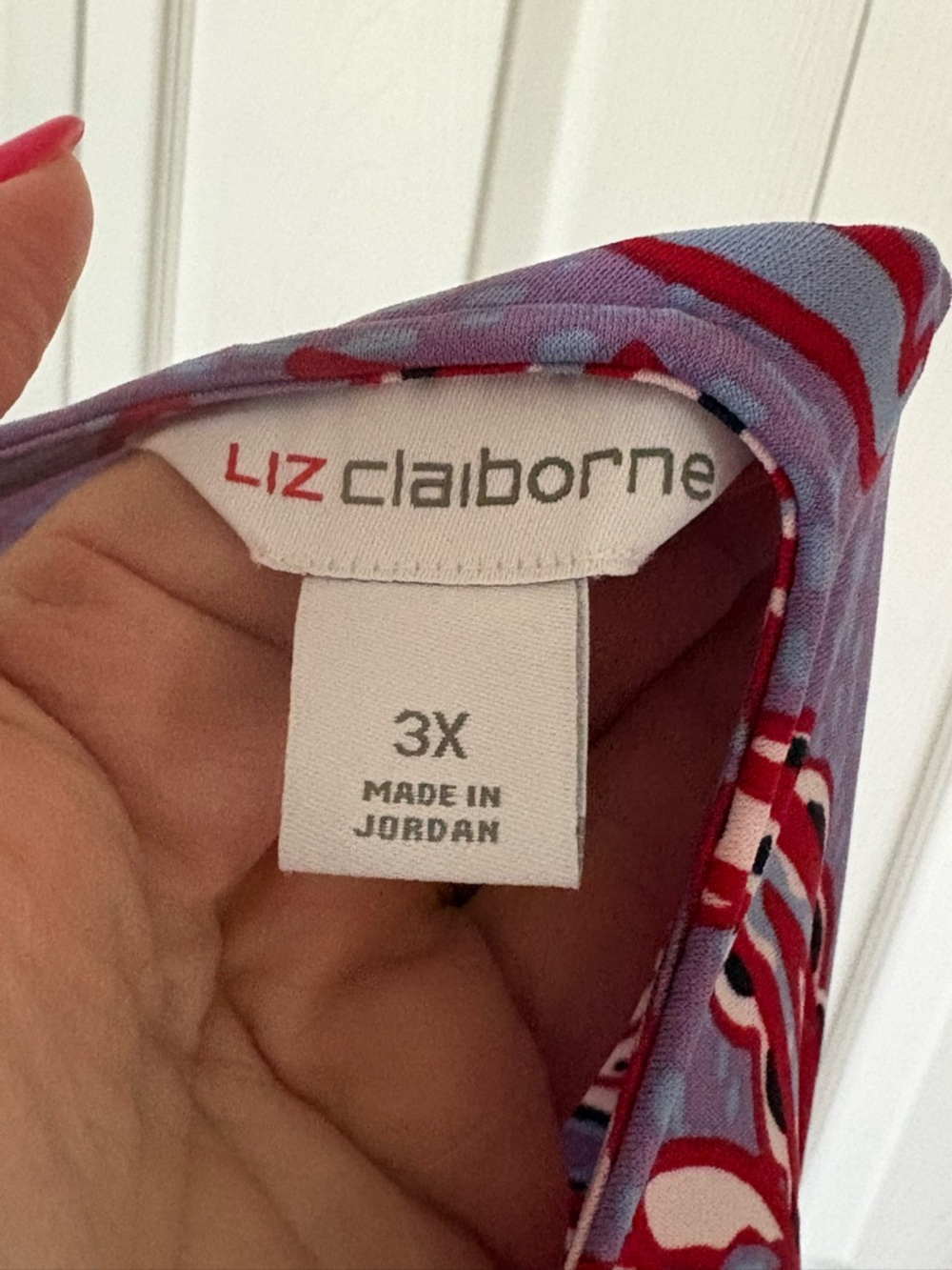 Liz Claiborne Lavender V‑Neck Tunic with Red and Blue Paisley - Picture 2 of 4